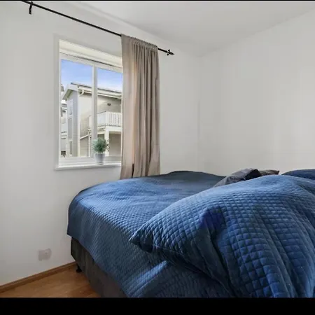 Cosy For Either Couple Or Single - Near To Airport And 2 Min Walk To Verk Station Eidsvoll
