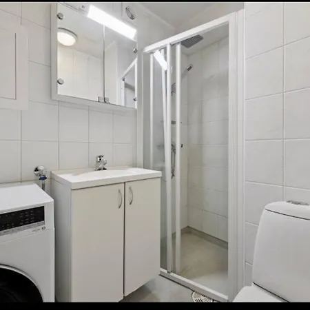 Cosy For Either Couple Or Single - Near To Airport And 2 Min Walk To Verk Station * Eidsvoll